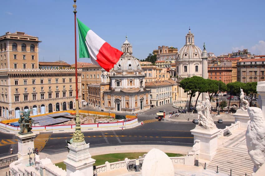Nationalflagge Italiens in Rom, Italien