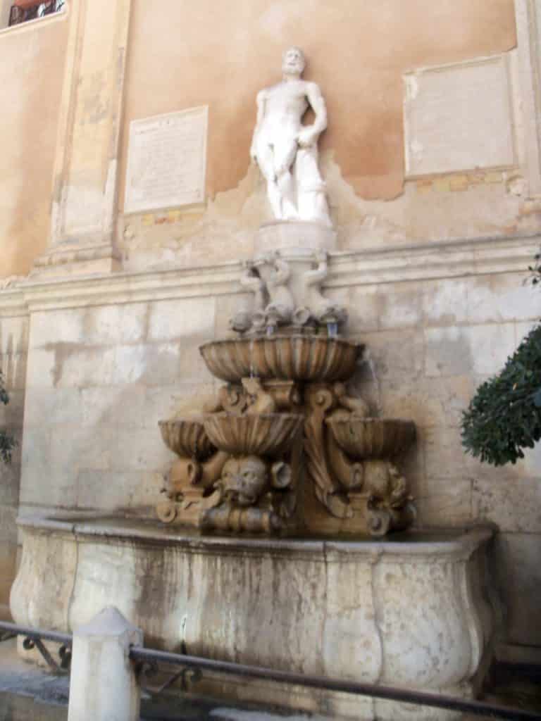 Brunnen in Trapani
