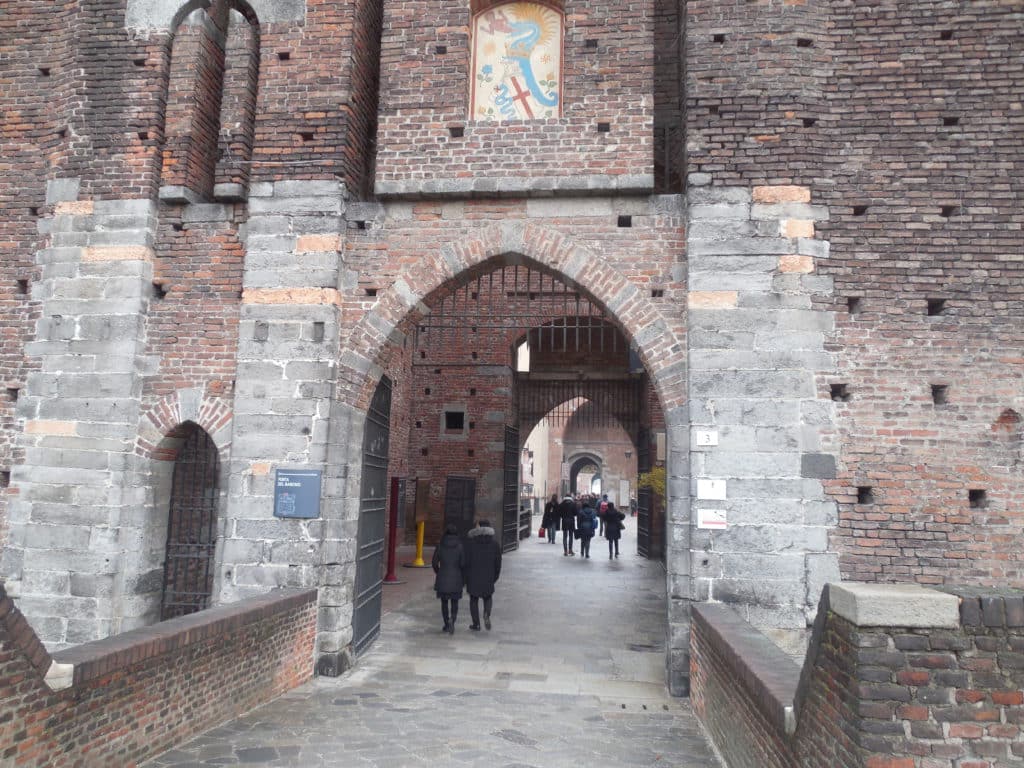 Eingang zum Schloss der Sforza Mailand