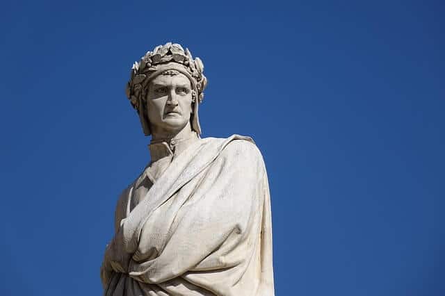 Statue von Dante Alighieri