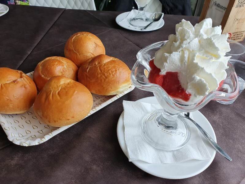 Frühstück in Kalabrien - auch gerne zum Geburtstag