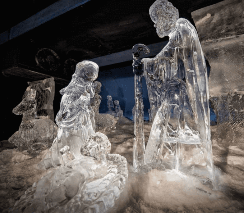 Eisfiguren der Krippe in Umbrien
