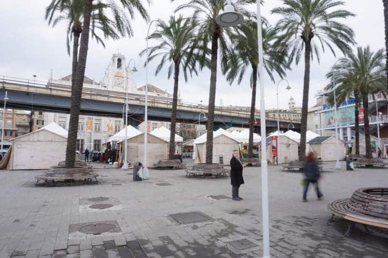 der Weihnachtsmarkt in Genua