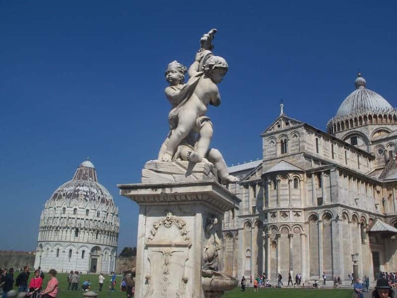 das Baptisterium in Pisa