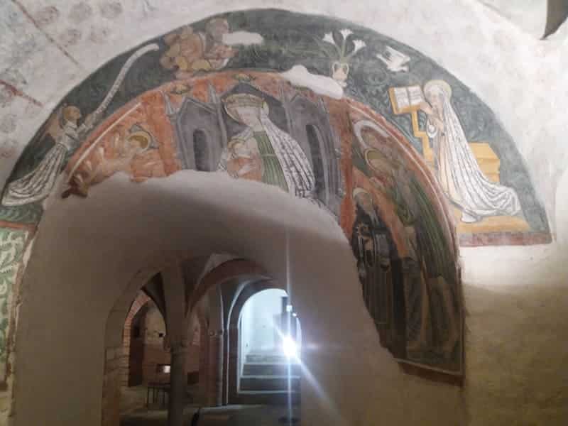 wunderschöne Fresken in der Krypta der Kathedrale