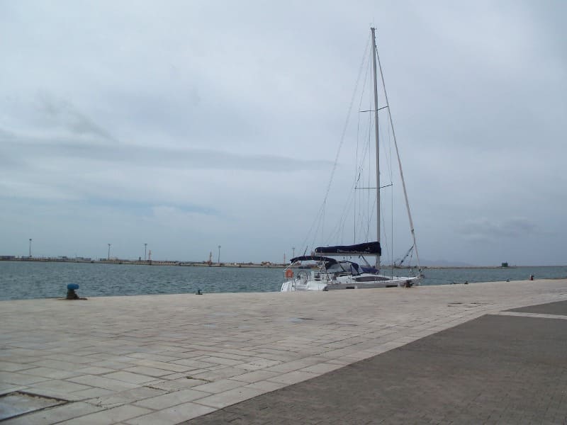 am Hafen in Trapani