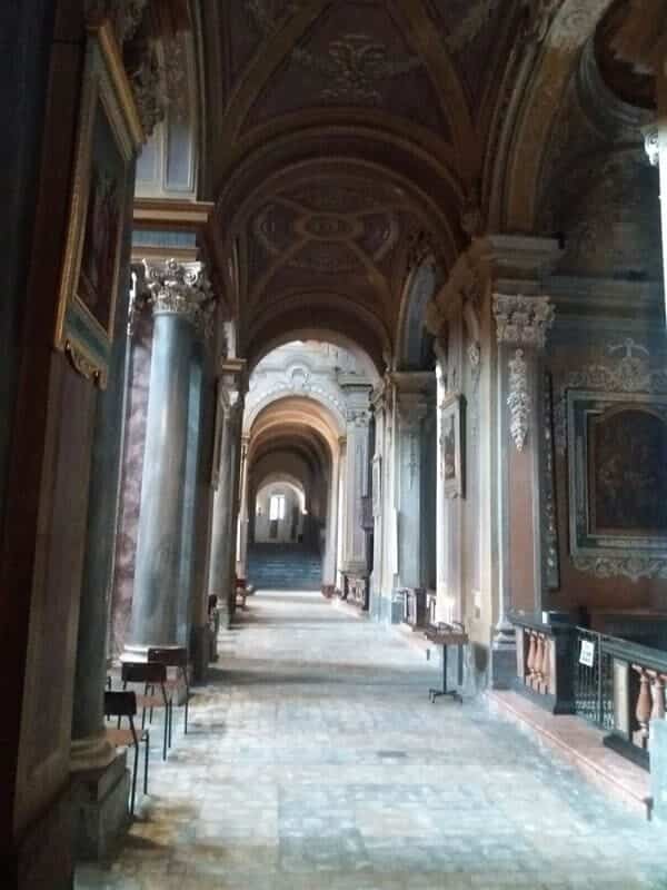 Seitenschiff der Kathedrale von Ivrea