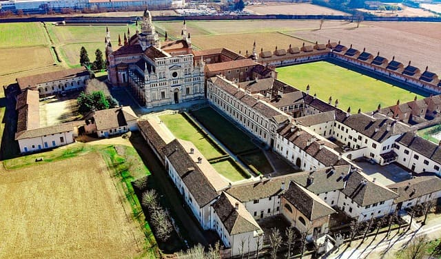 Certosa di Pavia von oben als Panoramasicht