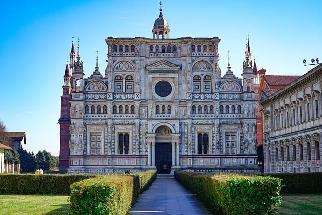 Kartause von Pavia mit ihrer hübschen Fassade