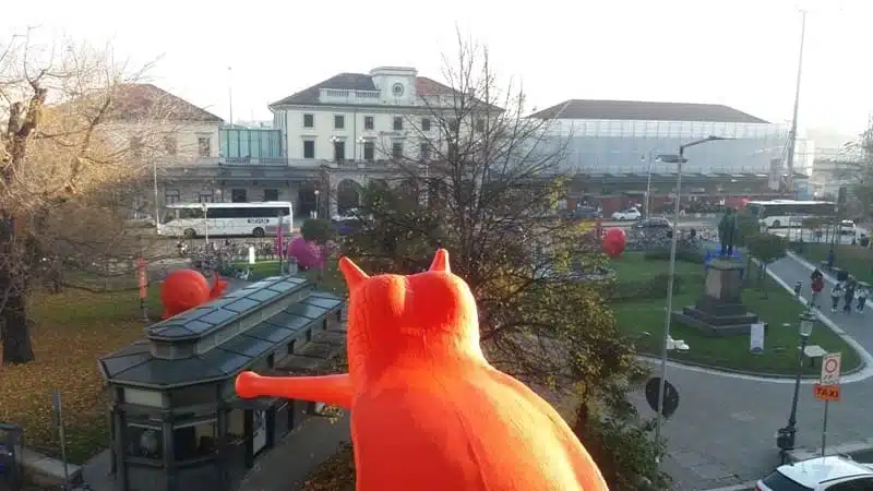 Blick vom Hotel Cavour auf den Hauptbahnhof in Novara