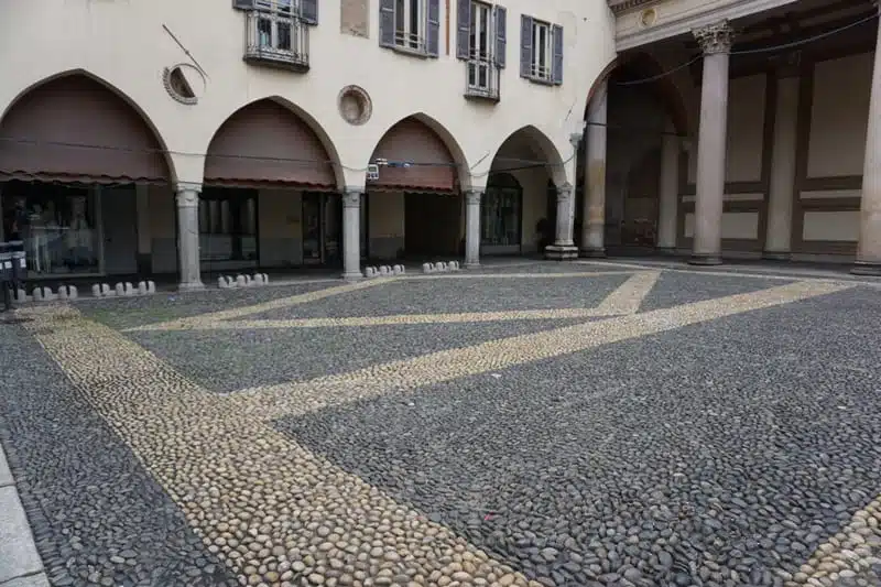 Piazza della Repubblica Novara